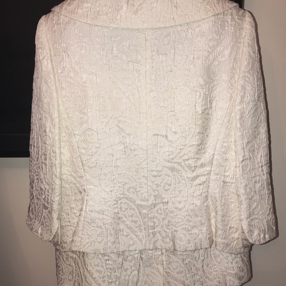 Suit - Picture 3 of 3